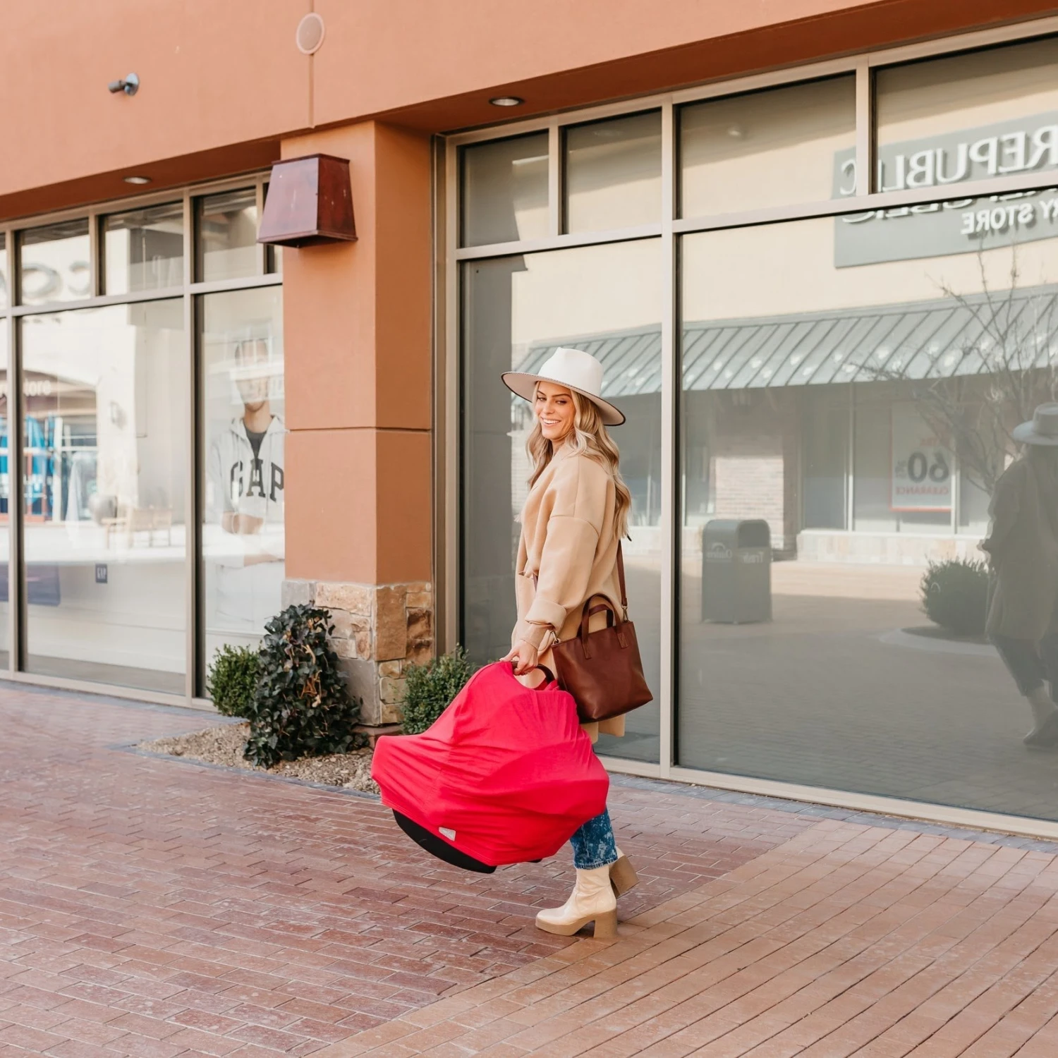 Copper Pearl Multi-Use Cover | Mara 6 Copper Pearl Multi-Use Cover | Mara - Image 4