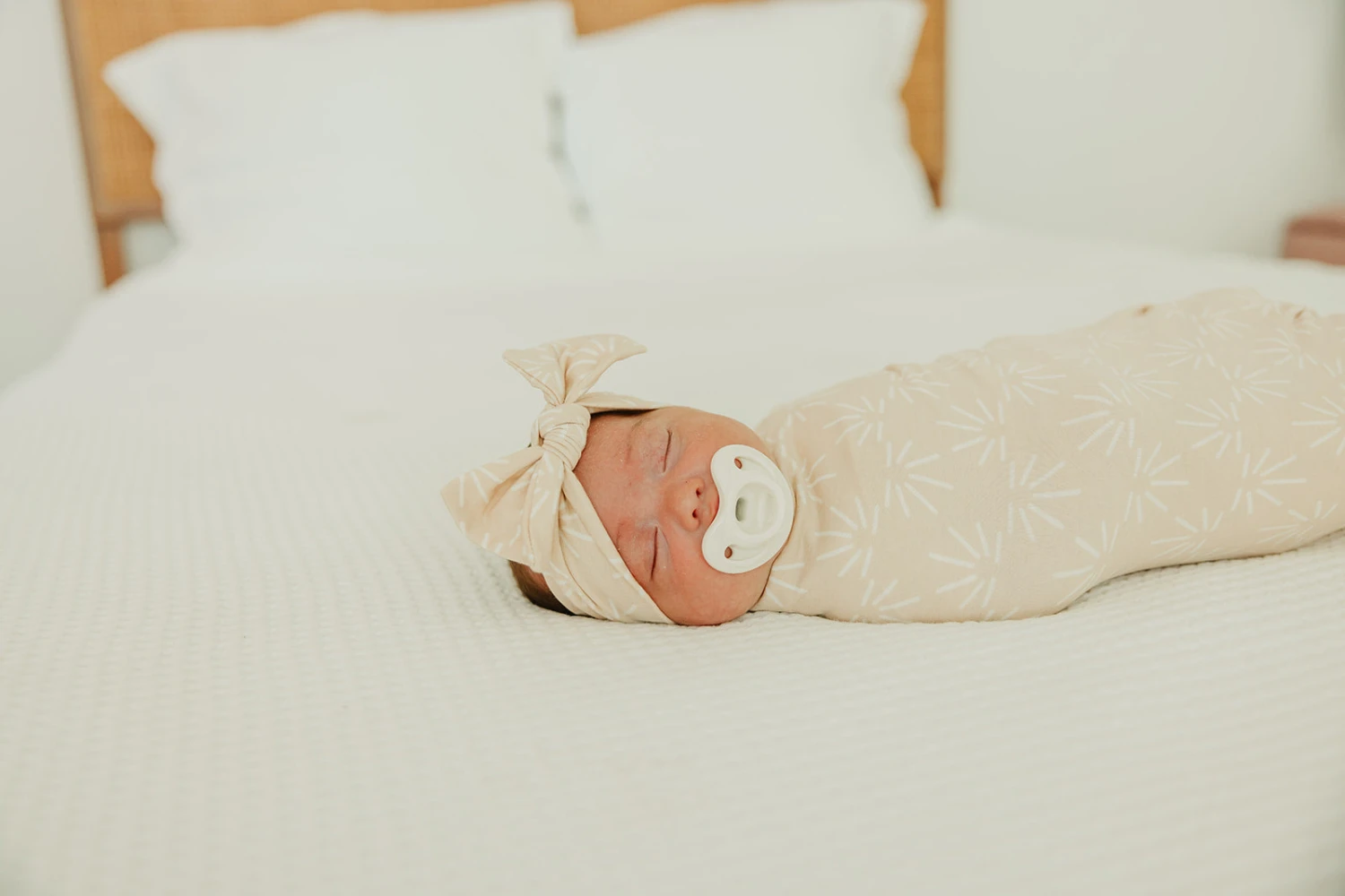 Copper Pearl Knit Swaddle Blanket | Sol 5 Copper Pearl Knit Swaddle Blanket | Sol - Image 3