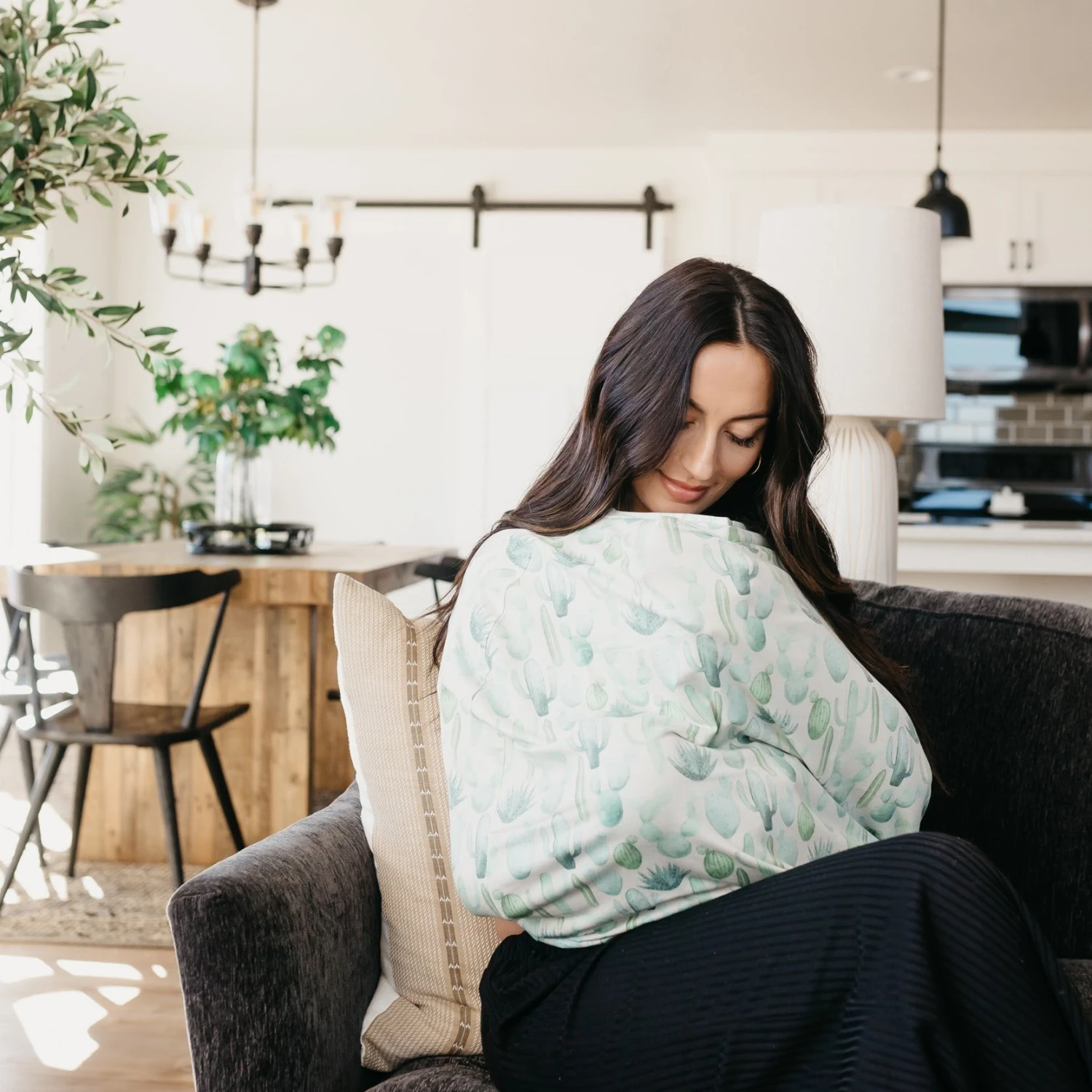 Copper Pearl Multi-Use Cover | Desert 4 Copper Pearl Multi-Use Cover | Desert - Image 2