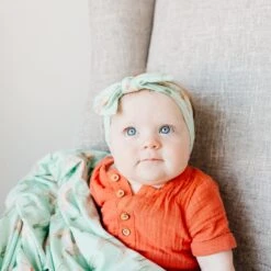 Copper Pearl Knit Headband Bow | Cusco -The Baby's Crib CPG21ACWEB 6 75dbb90f 616d 440a 9bb8 32fff7e8c4a7