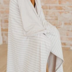 Copper Pearl Three-Layer Quilt | Coastal -The Baby's Crib CPJan5AC23WEB 130