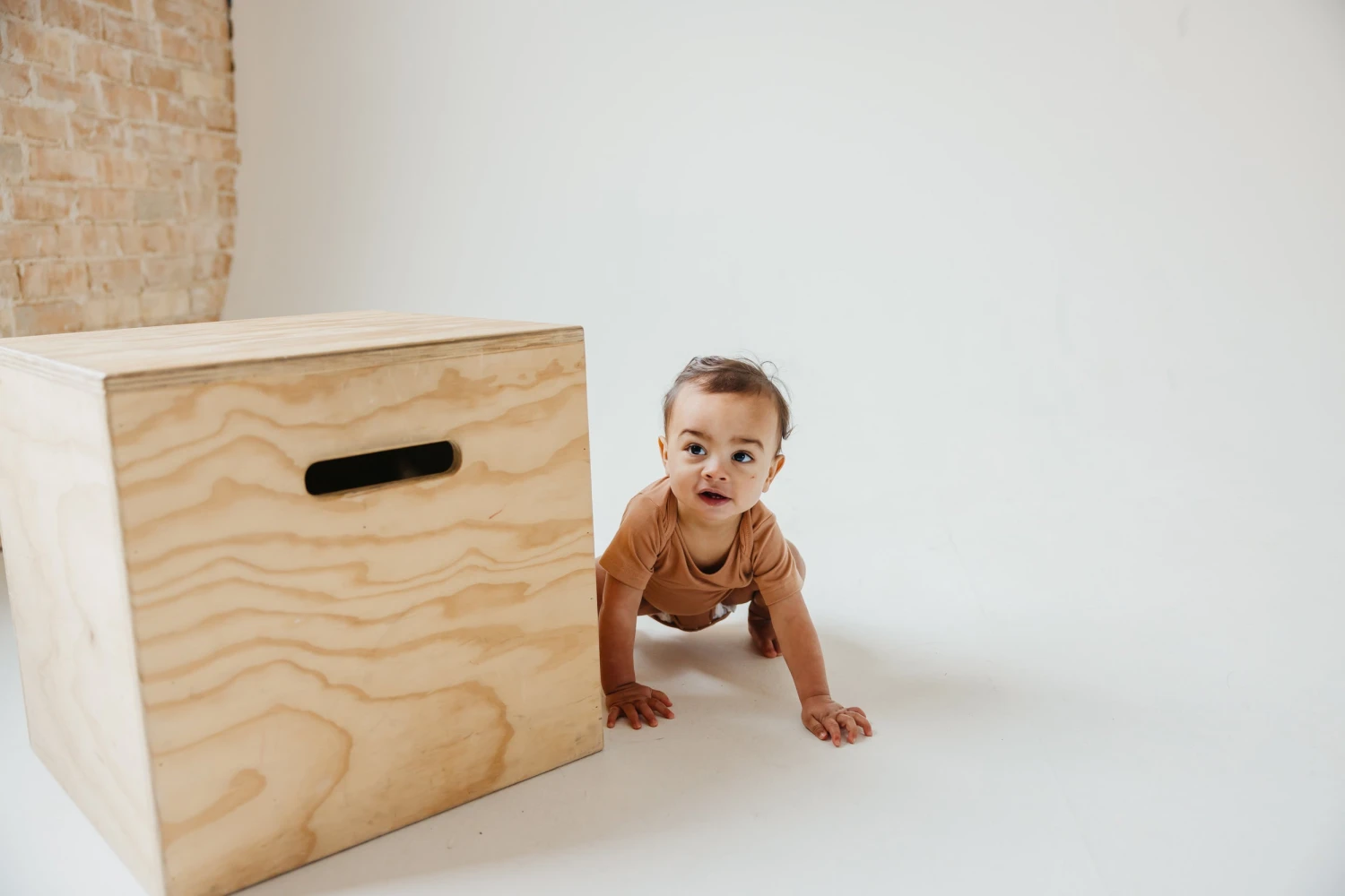 Copper Pearl Short Sleeve Bodysuit | Pecan 5 Copper Pearl Short Sleeve Bodysuit | Pecan - Image 3