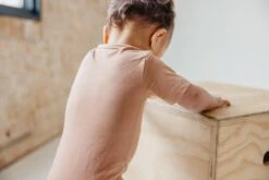 Copper Pearl Short Sleeve Bodysuit | Pecan 16 Copper Pearl Short Sleeve Bodysuit | Pecan -The Baby's Crib CPJan5AC23WEB 149