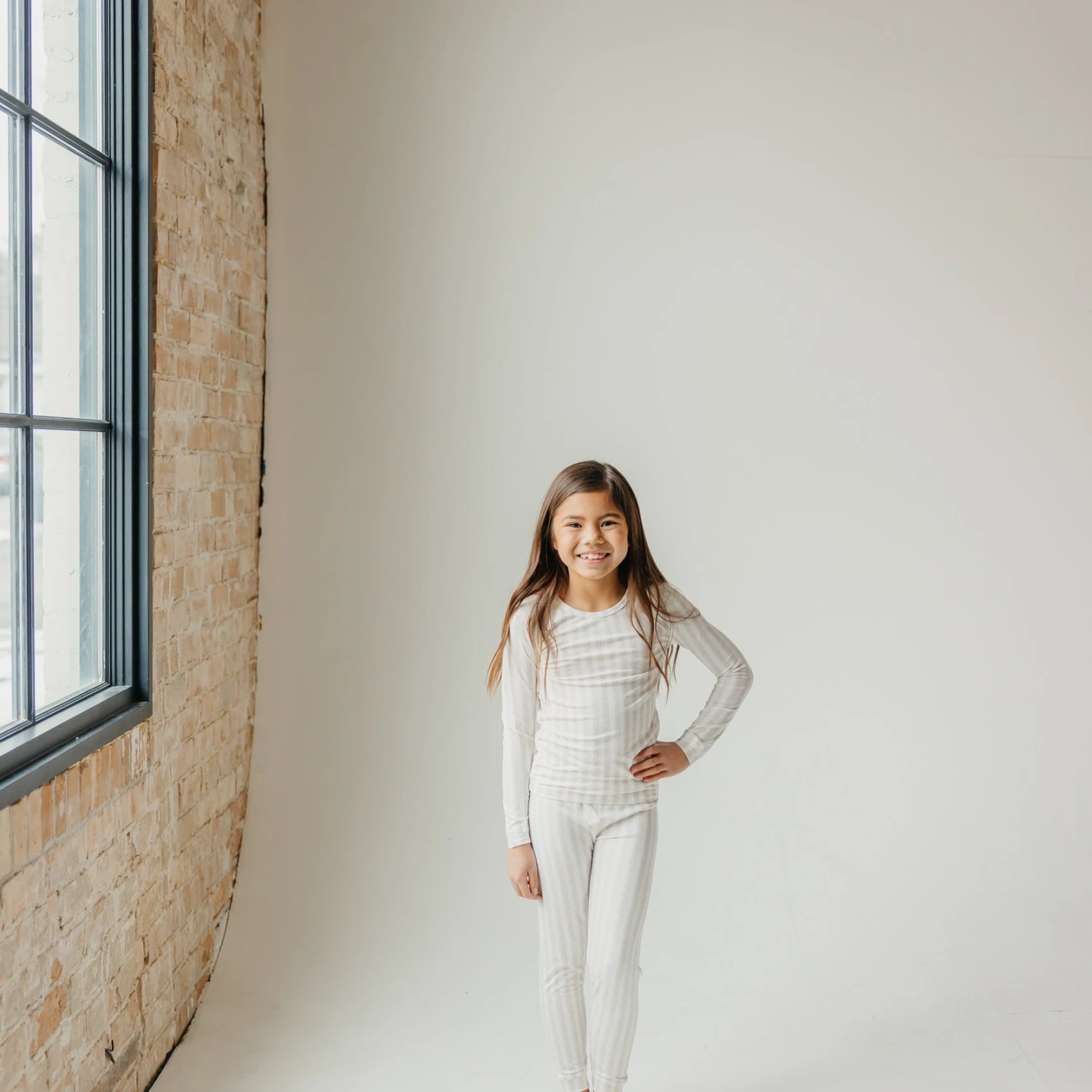 Copper Pearl 2-Piece Long Sleeve Pajama Set | Coastal 4 Copper Pearl 2-Piece Long Sleeve Pajama Set | Coastal - Image 2