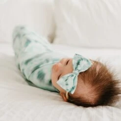 Copper Pearl Bowtie Nylon Bow | Bahama -The Baby's Crib CPLSSM21ACWEB 20 2d17aa71 98da 401d ab86 c9ee34f1ab49