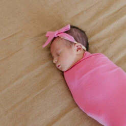 Copper Pearl Ribbon Nylon Bow | Flamingo -The Baby's Crib CPMay2AC23web 81 2