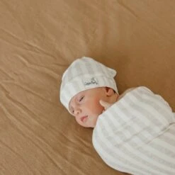 Copper Pearl Top Knot Hat | Coastal -The Baby's Crib CPMay3AC23web 283