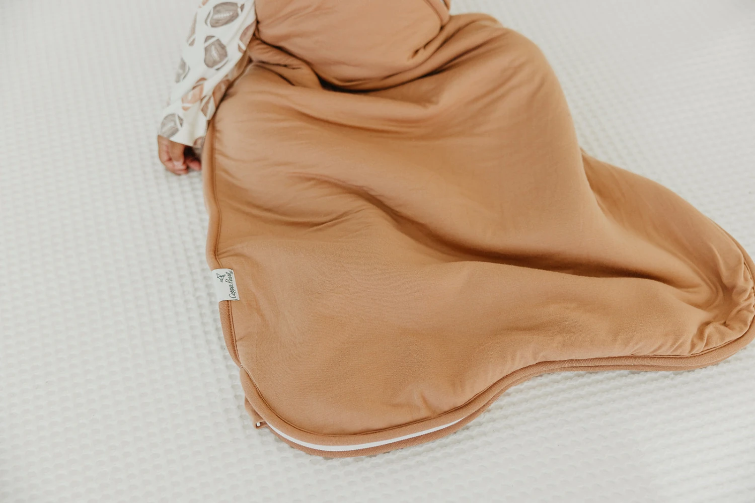 Copper Pearl Sleep Bag | Pecan 7 Copper Pearl Sleep Bag | Pecan - Image 5