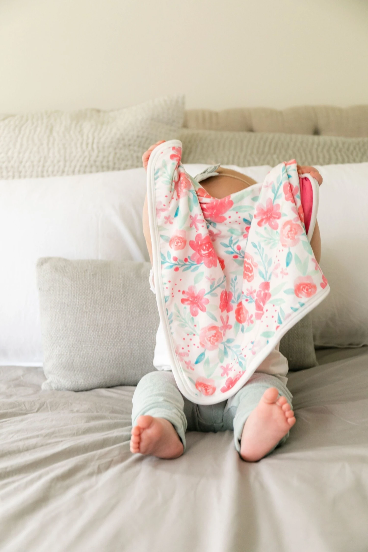 Copper Pearl Three-Layer Security Blanket Set | June 4 Copper Pearl Three-Layer Security Blanket Set | June - Image 2