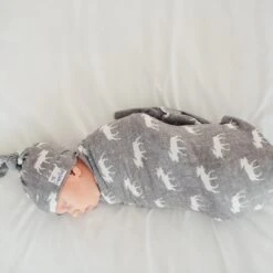 Copper Pearl Top Knot Hat | Scout -The Baby's Crib Copy of Copy of EmmyLowePhotoCopperpearl 266 600e2832 7d83 46fb a6a4 92dc5a1c3fd4