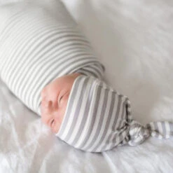 Copper Pearl Top Knot Hat | Everest -The Baby's Crib Copy of EmmyLowePhotoCopperPearlSept4 212 800x 49681eeb dc95 4f96 9971 653fc271bd62