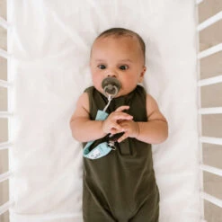 Copper Pearl Binky Clips | Chip -The Baby's Crib DSC 0985 19d47fc0 20fe 49c4 be80 de352d1ce328