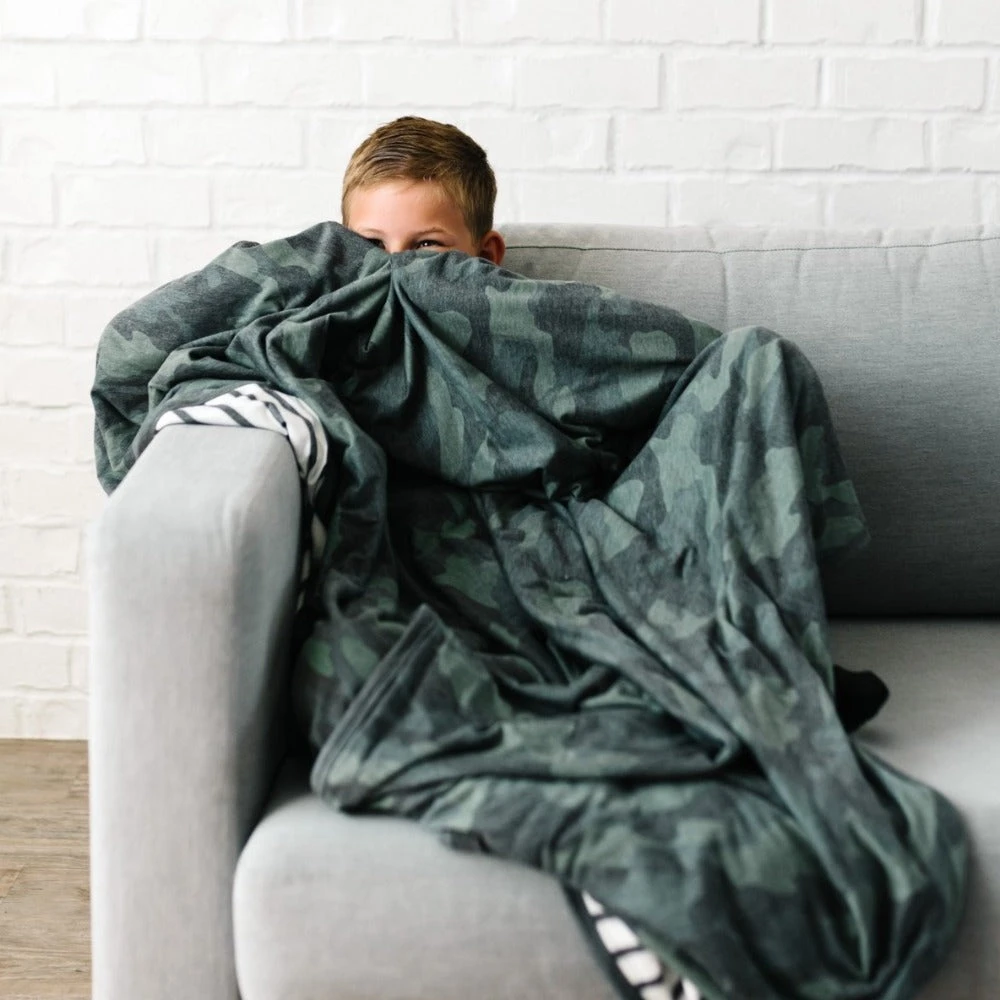 Copper Pearl Three-Layer Jumbo Quilt | Hunter 5 Copper Pearl Three-Layer Jumbo Quilt | Hunter - Image 3