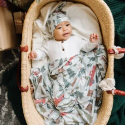 Copper Pearl Knit Swaddle Blanket | Kringle 8 Copper Pearl Knit Swaddle Blanket | Kringle -The Baby's Crib DSC 4065 a204c707 0ed2 4c6f 8b81 7f31804954a1