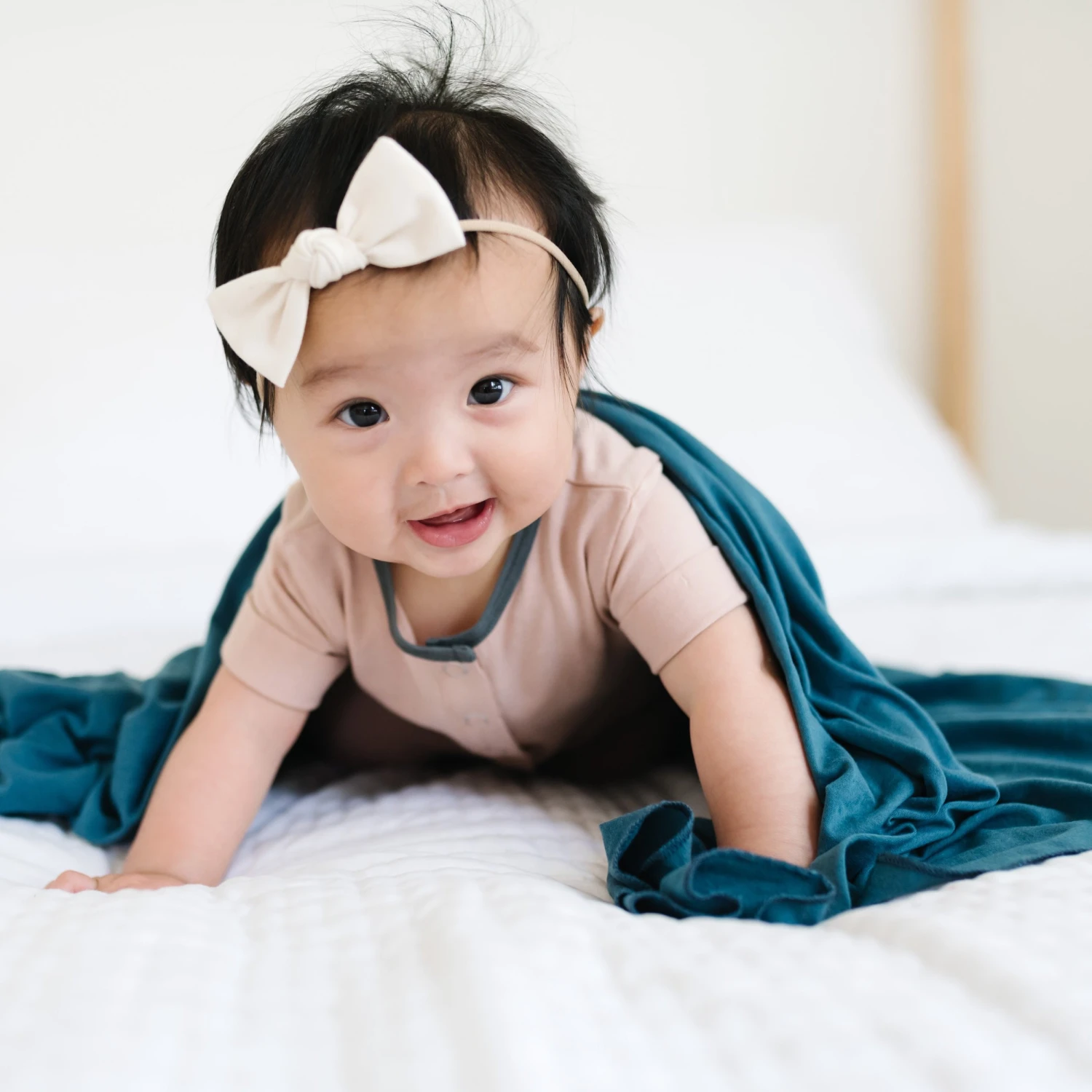 Copper Pearl Knit Swaddle Blanket | Steel 8 Copper Pearl Knit Swaddle Blanket | Steel - Image 6