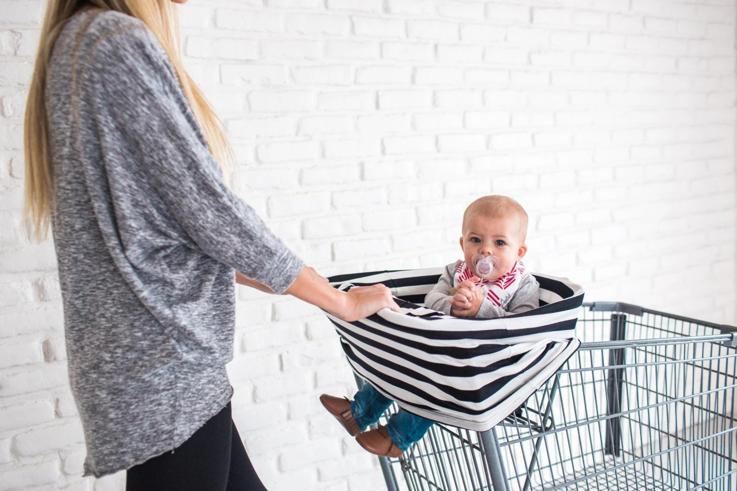 Copper Pearl Multi-Use Cover | Crimson 7 Copper Pearl Multi-Use Cover | Crimson - Image 5