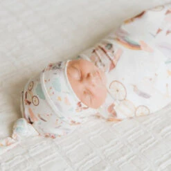 Copper Pearl Top Knot Hat | Enchanted -The Baby's Crib Enchanted Hat 800x 5 059c6639 2a36 4eac a356 e44092af1b80