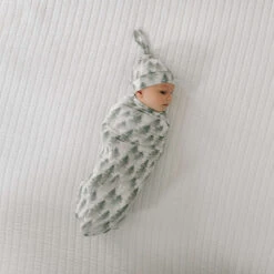 Copper Pearl Top Knot Hat | Evergreen -The Baby's Crib evergreen hat 3 5f8f485a 1366 4b2e ba09 0f9bc6054a6f